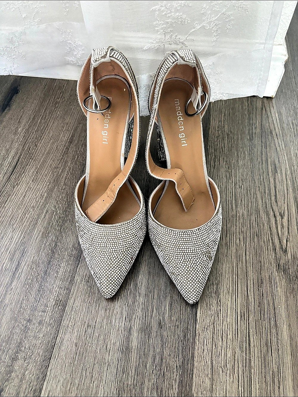 Madden Girl Rhinestone Pointed-Toe Heels in Silver US 9.5M